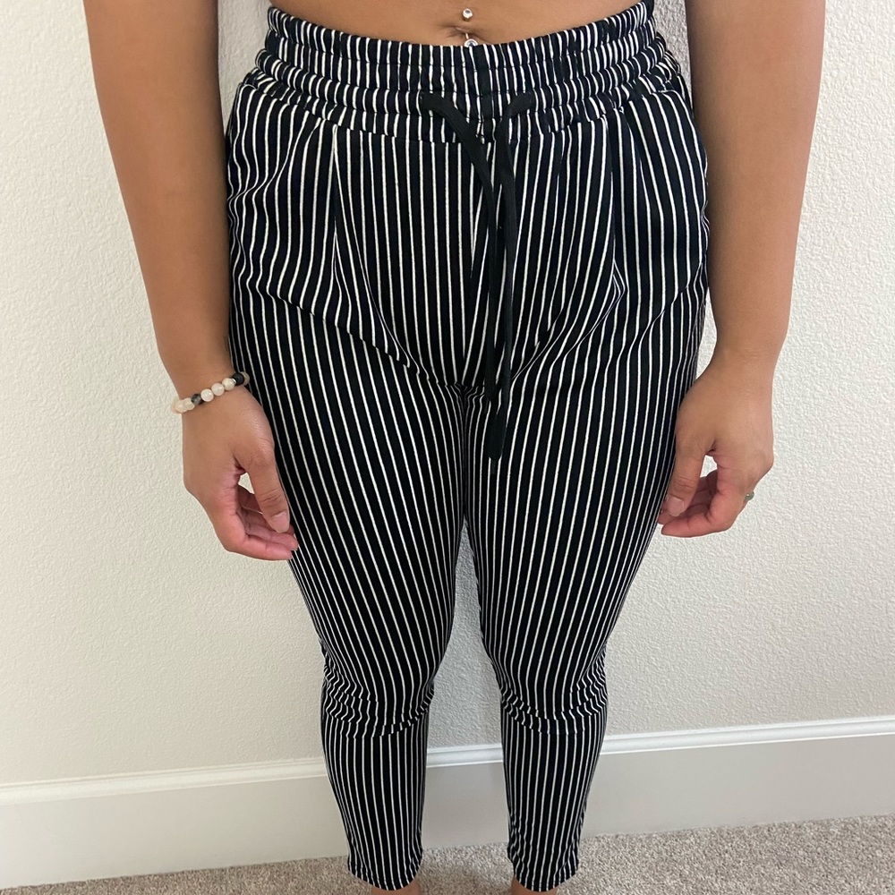 Women’s drawstring pants